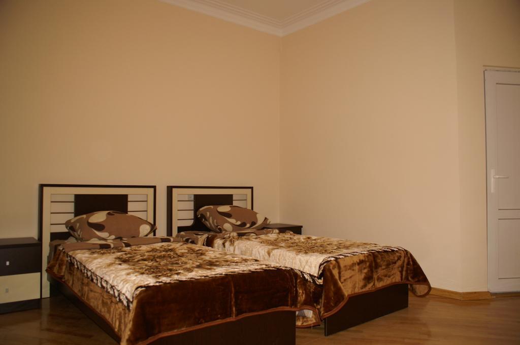 Europa+T Hotel Tbilisi Cameră foto