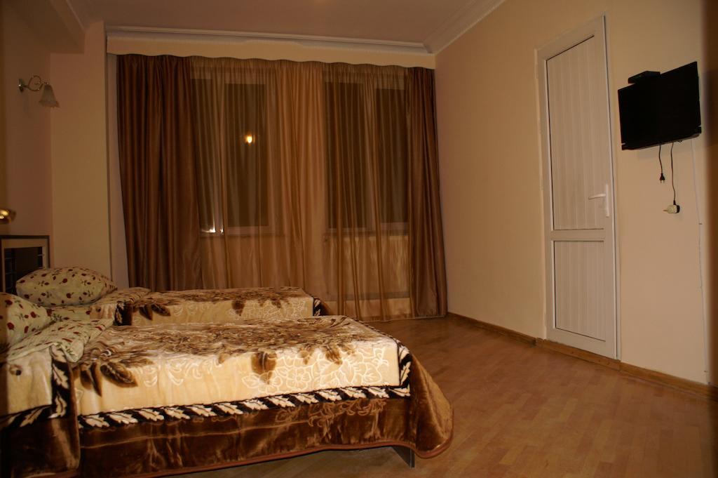 Europa+T Hotel Tbilisi Exterior foto