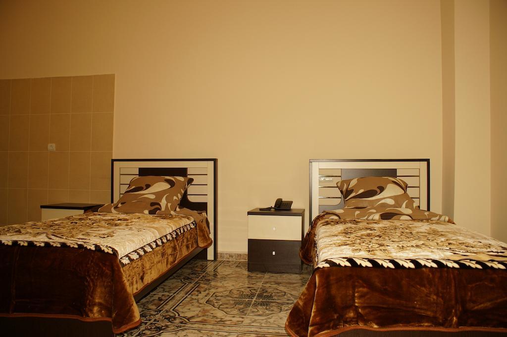 Europa+T Hotel Tbilisi Cameră foto